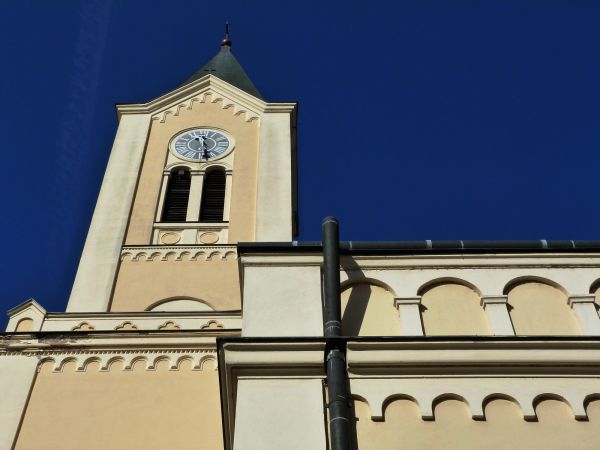 Cost of Church Gutter Installation in Norman